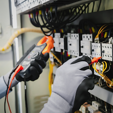 North-Houma-Neighborhood-Electrician-Helping-Homeowners-with-Expert-Electrical-Repairs 1